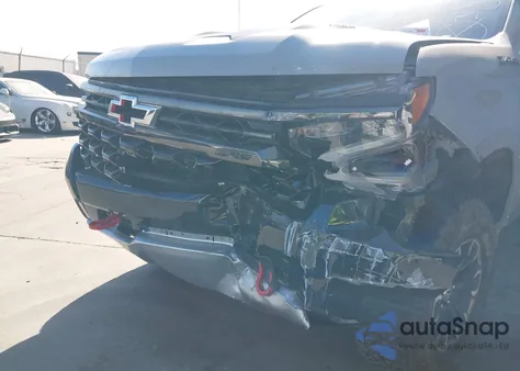 2024 Chevrolet Silverado K1500 Zr2 z USA, uszkodzony, nr VIN 3GCUDHE86RG459576